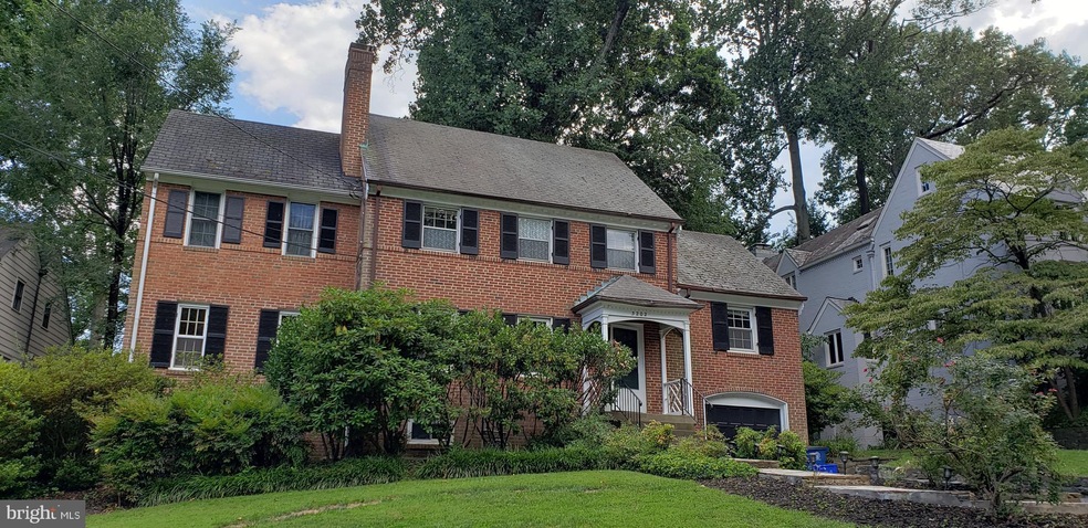 3202 Rolling Rd, Chevy Chase, MD 20815 - photo 1