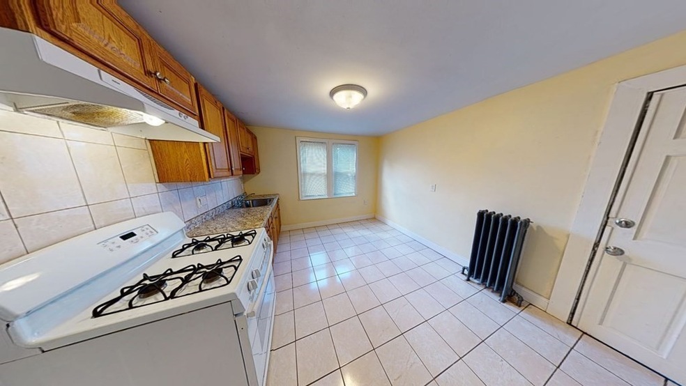 47 Crawford St unit 3, Dorchester, MA 02121 - photo 1