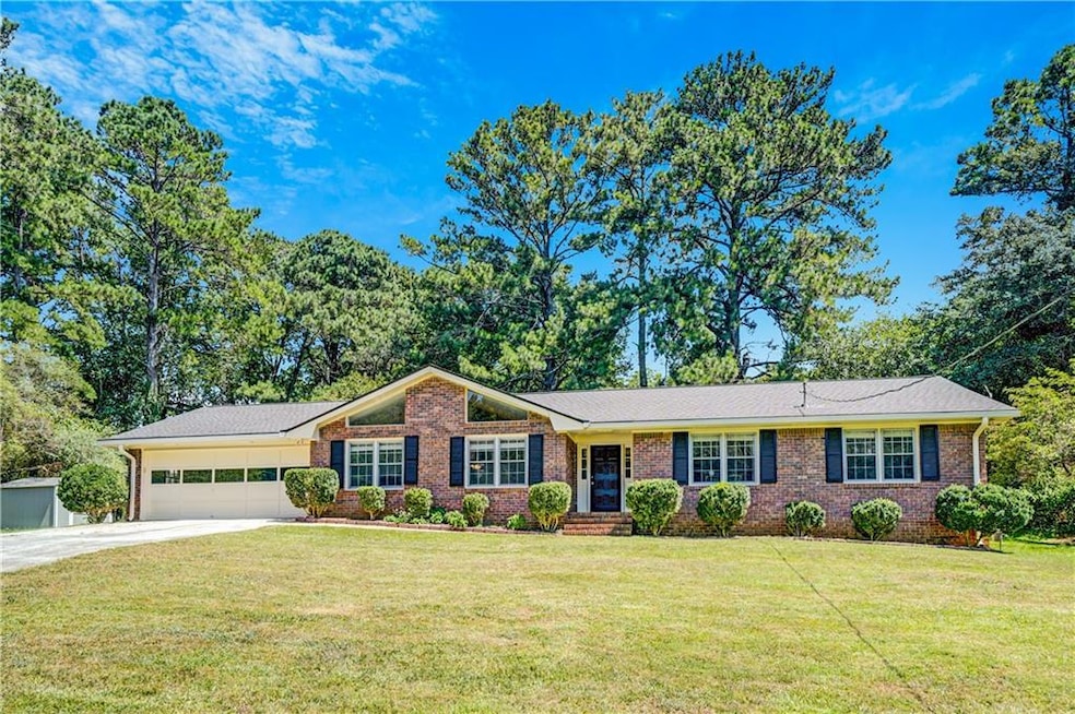 2158 Vivid Ct, Stone Mountain, GA 30087 - photo 1