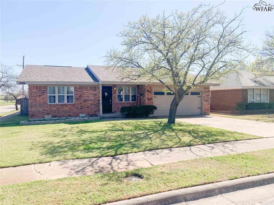 1601 Aldrich Ave, Wichita Falls, TX 76302 - photo 1