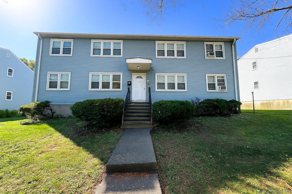 For Rent $1,695/month