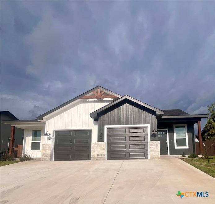 For Rent $1,450/month