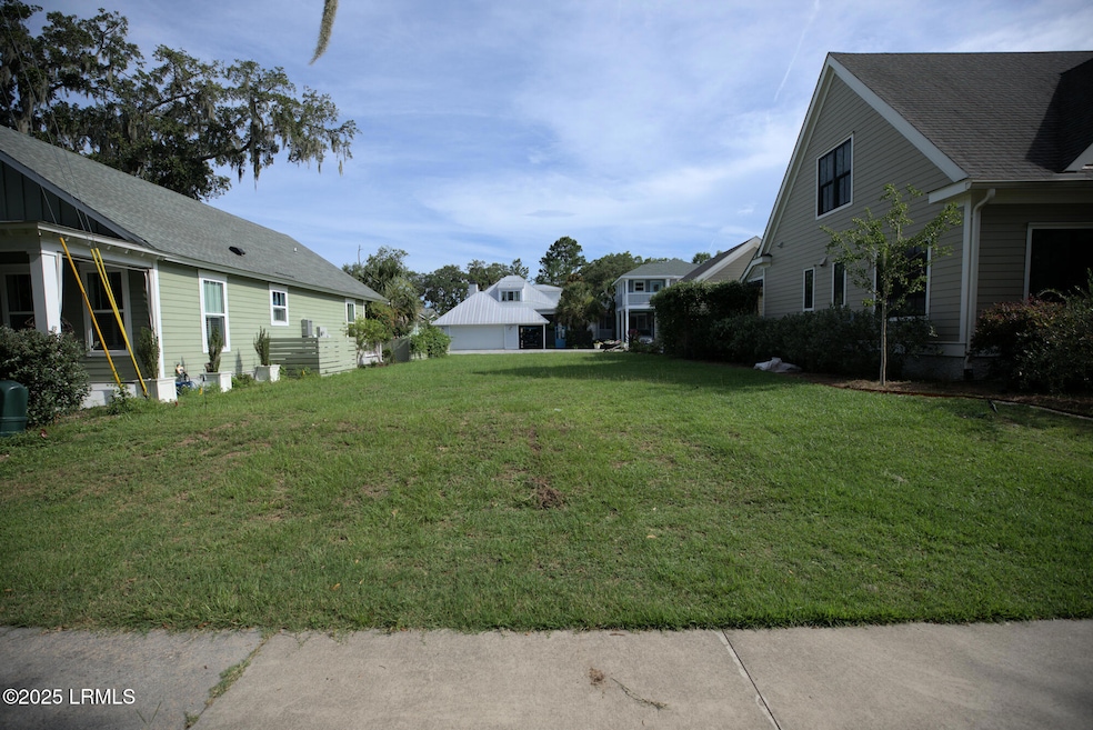 713 14th St, Port Royal, SC 29935 - photo 1