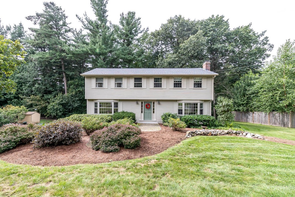 21 Thoreau Dr, Nashua, NH 03062 - photo 1