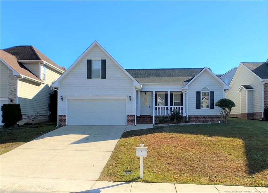 1603 Stonewood Dr, Fayetteville, NC 28306 - photo 1