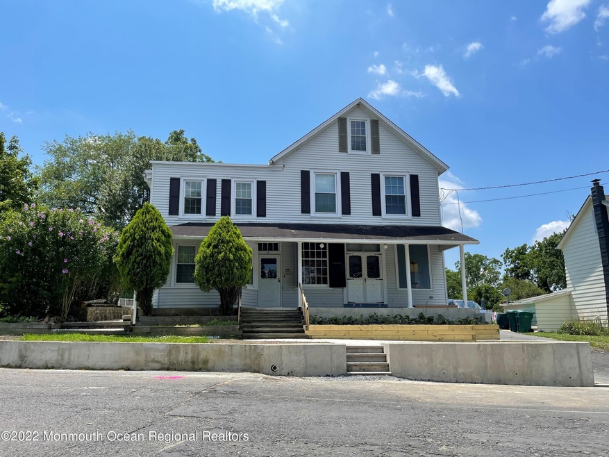 20 Main Front