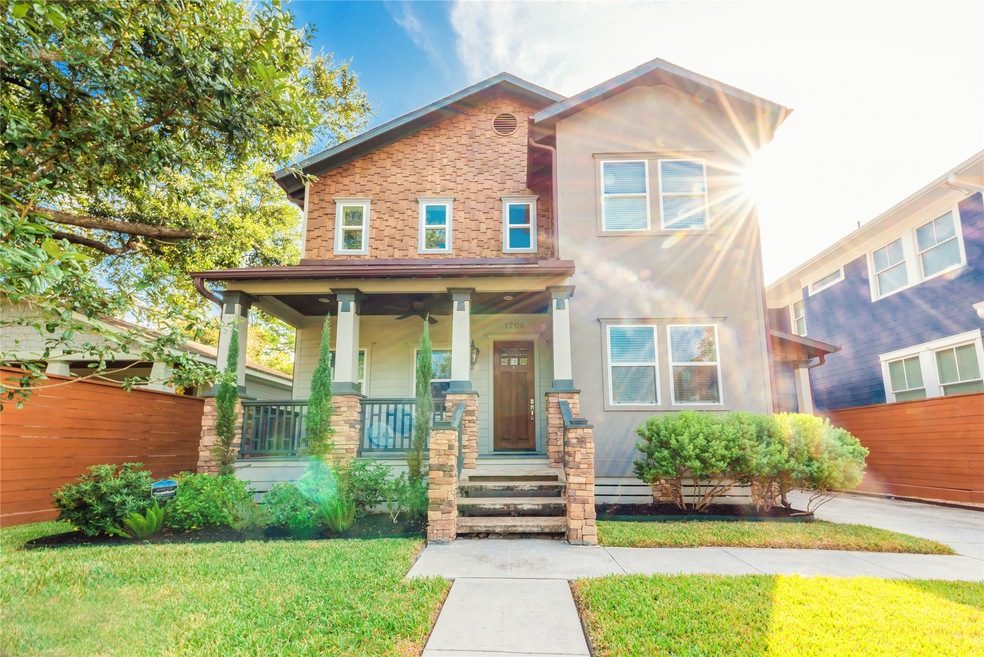 1206 Walton St, Houston, TX 77009 - photo 1