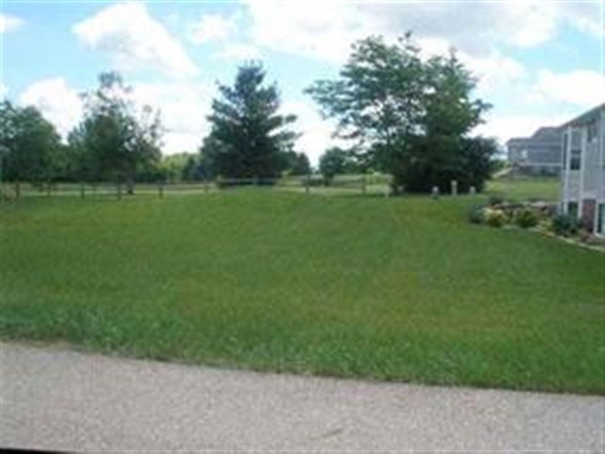 638 Heidi Way, Oregon, WI 53575 - photo 1