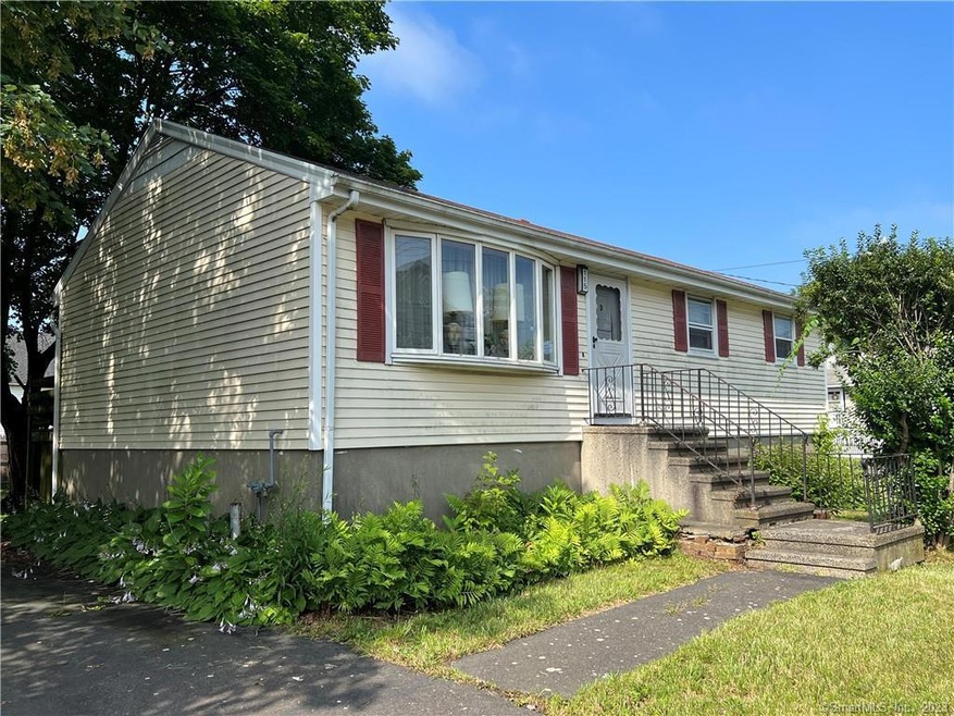 115 Columbus Ave, Stratford, CT 06615 - photo 1
