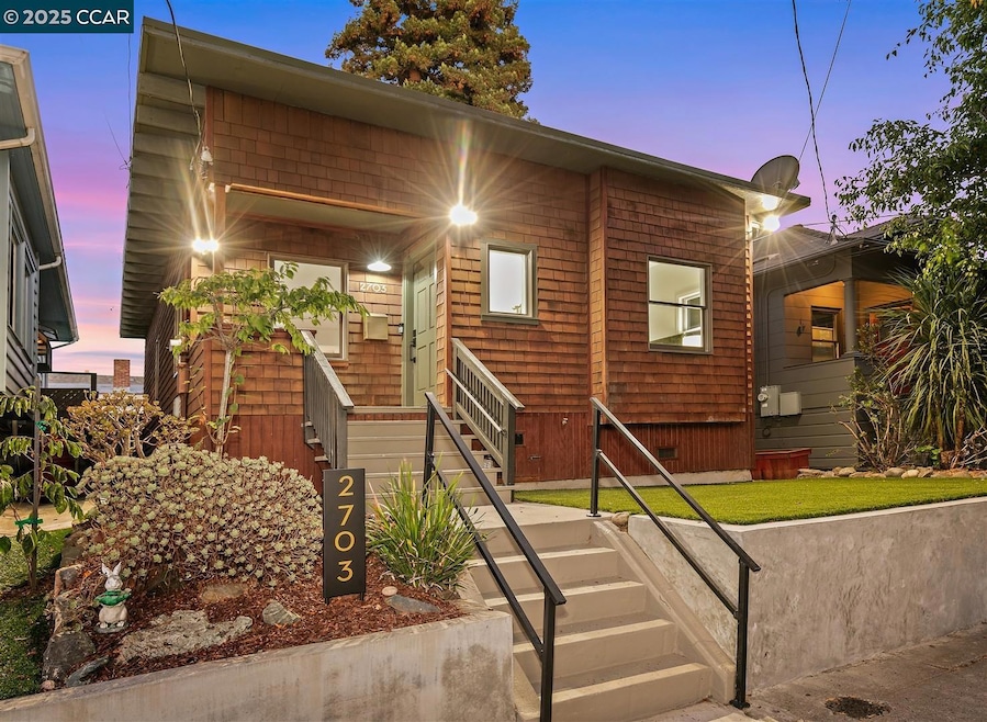 2703 Mathews St, Berkeley, CA 94702 - photo 1