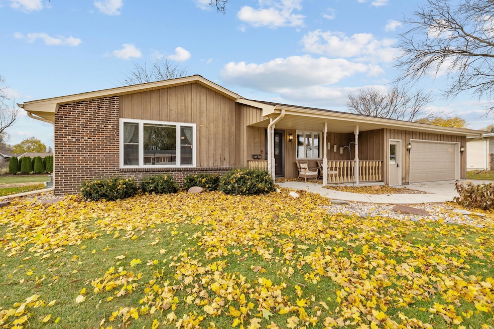 Under Contract $299,900