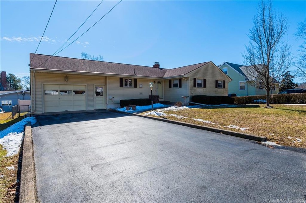 6 Lake View Heights, Niantic, CT 06357 - photo 1