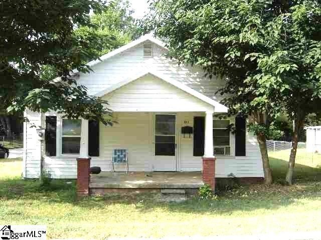 211 Cora St, Laurens, SC 29360 - photo 1