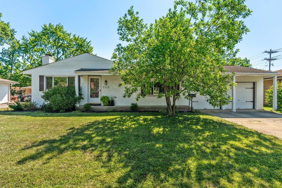 5328 Hedgewood Rd (Exterior)-3