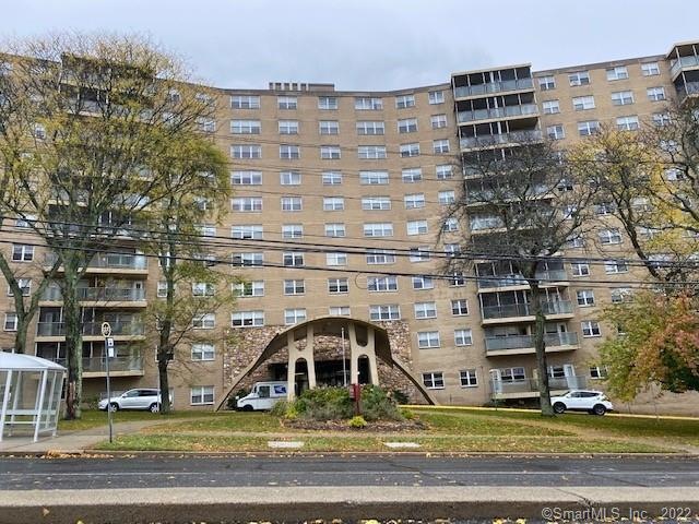 2600 Park Avenue BptPark Royal Condominium