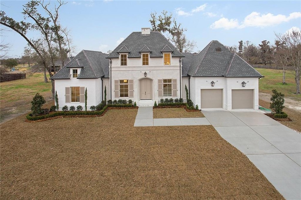 4161 Pirates Alley Dr, Marrero, LA 70072 - photo 1