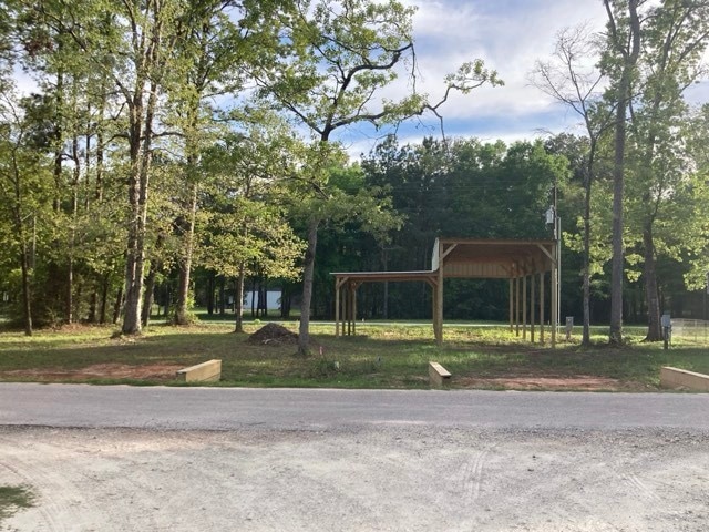 420 W Woodland Shrs Dr