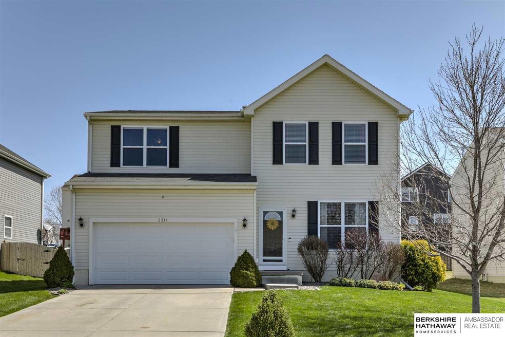2311 Ridgeview Dr, Papillion, NE 68046 - photo 1