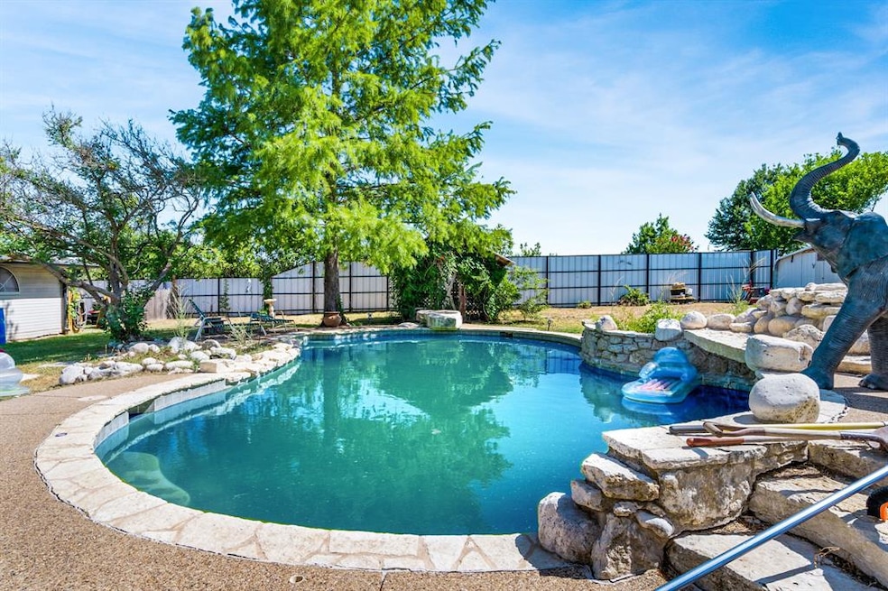 2633 Hawkins Lilly Rd, Weatherford, TX 76085 - photo 1