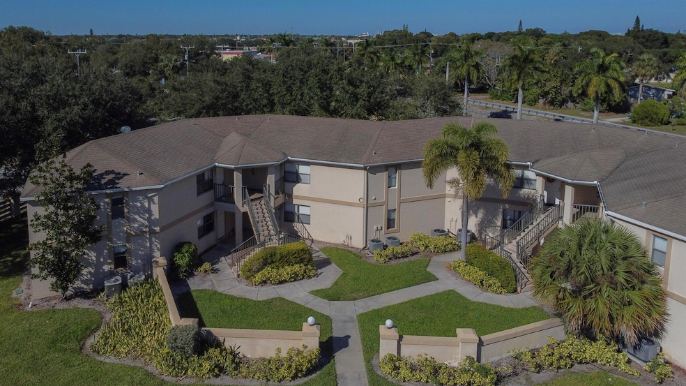 2625 Heathcote Dr unit 2609, Fort Pierce, FL 34982 - photo 1