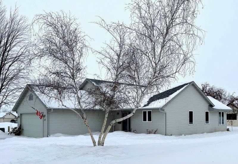 262 Voyager Dr, Alexandria, MN 56308 - photo 1