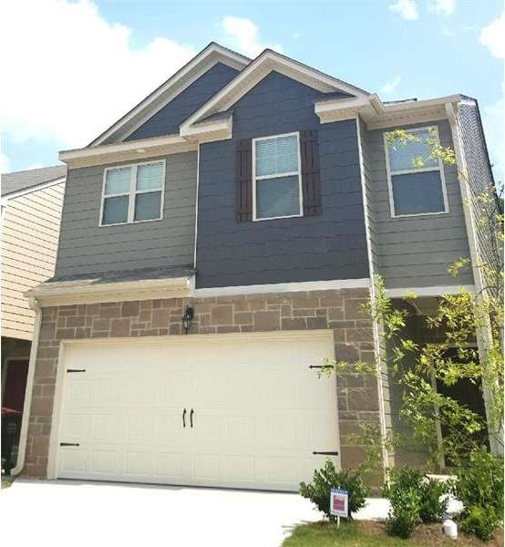 It's not too late to make this your new home!