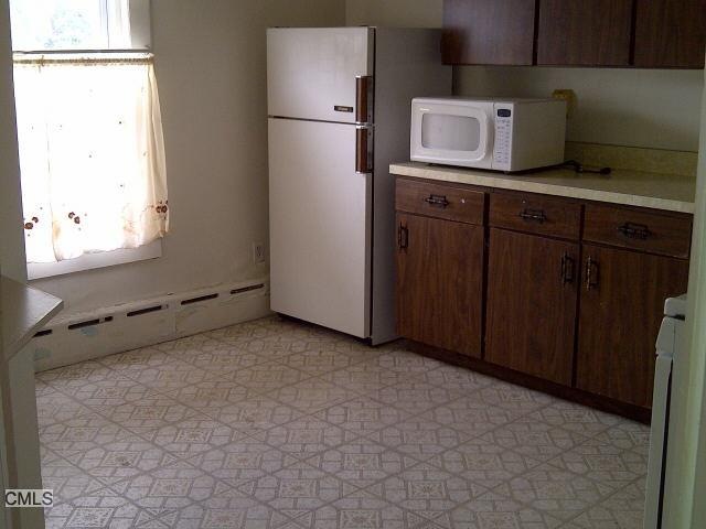 21 Elm Tree Place unit 2, Stamford, CT 06906 - photo 1