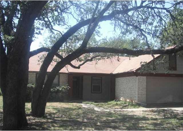 Exterior Front : Large trees in the front yard