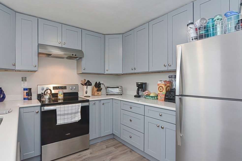 498 Fuller St, Ludlow, MA 01056 - photo 1