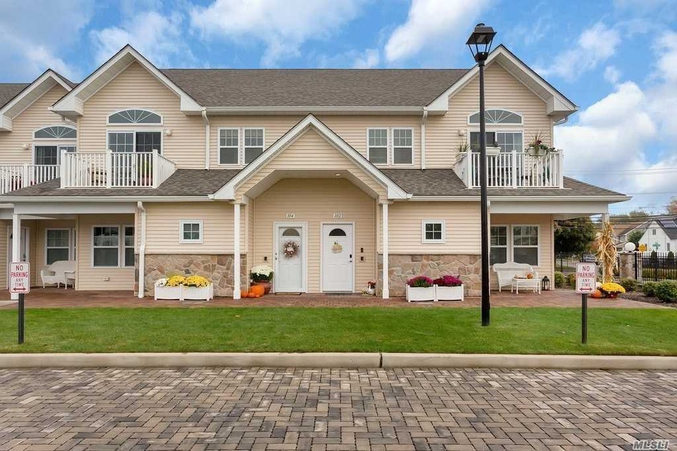 102 Captains Way, Copiague, NY 11726 - photo 1