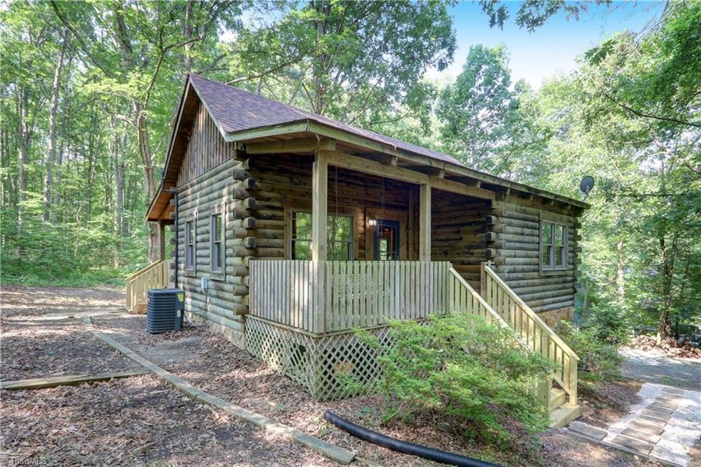 6709 Chadmoor Ct, Greensboro, NC 27406 - photo 1