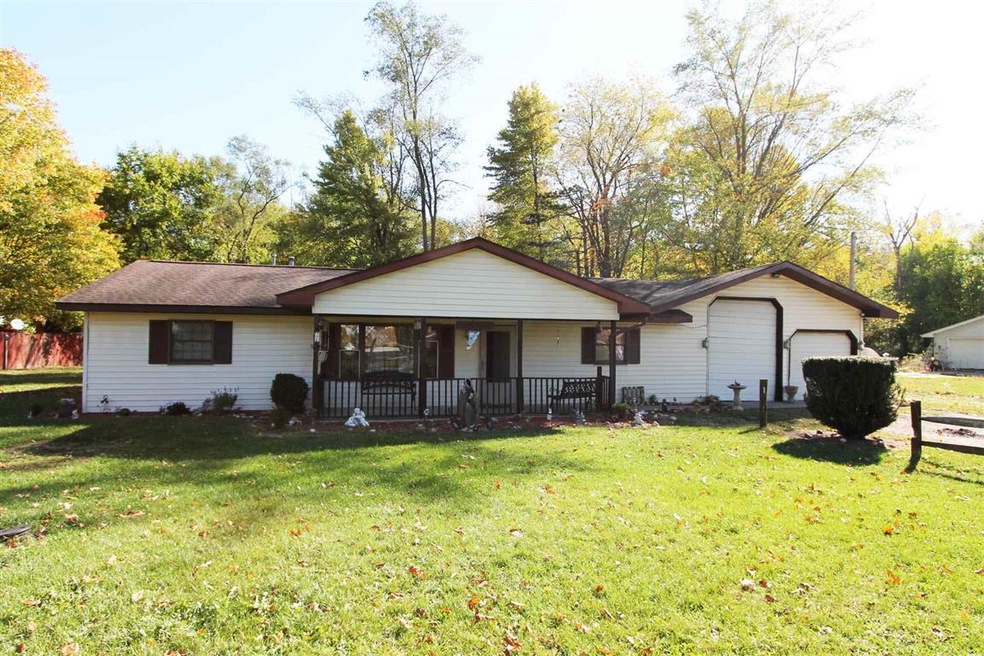 8958 N 1050 E, Walkerton, IN 46574 - photo 1