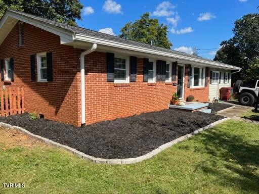 1405 Rocky Ln, Johnson City, TN 37601 - photo 1