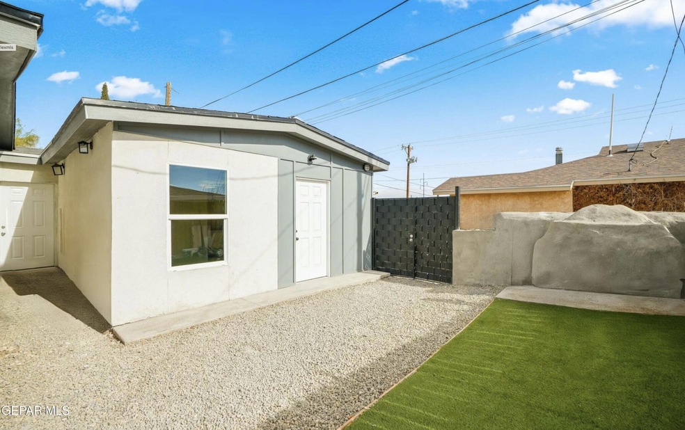 2606 Justus St unit B, El Paso, TX 79930 - photo 1