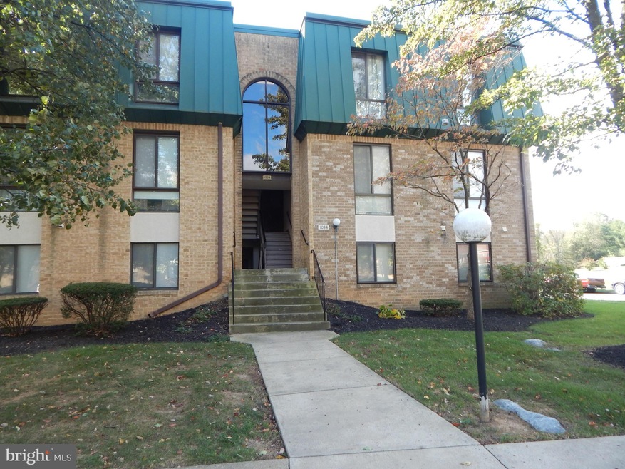 1034 Brinker Dr unit 202, Hagerstown, MD 21740 - photo 1
