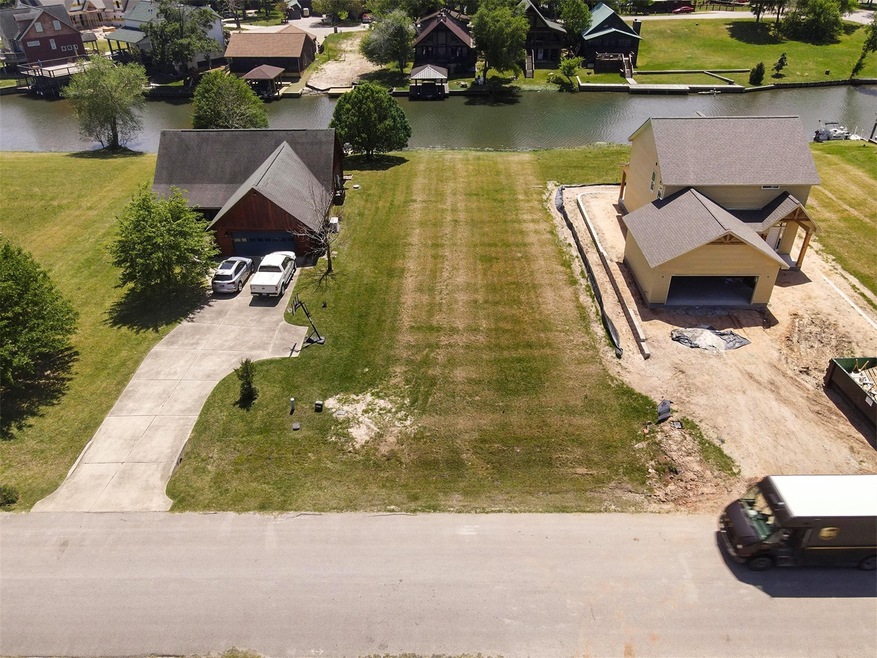 40 Wildwood Lake Dr, Huntsville, TX 77340 - photo 1