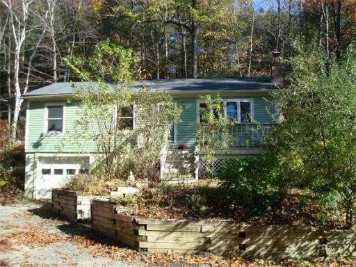 10 Bears Den Dr, Sunderland, MA 01375 - photo 1