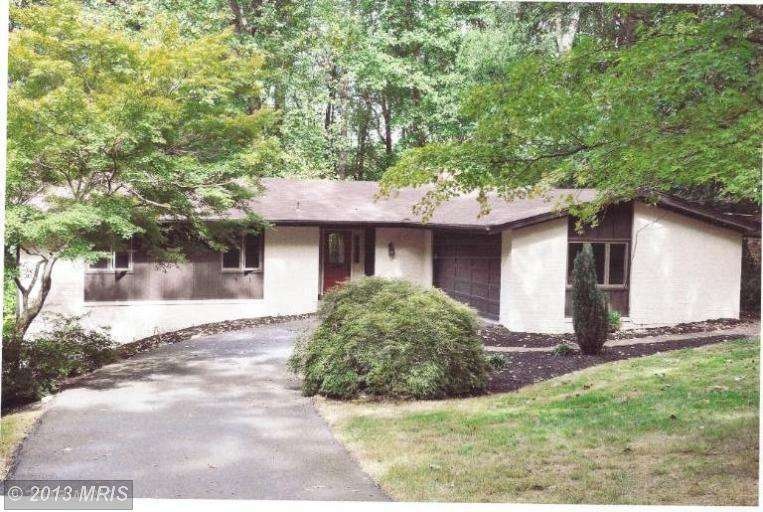 3302 Parkside Terrace, Fairfax, VA 22031 - photo 1