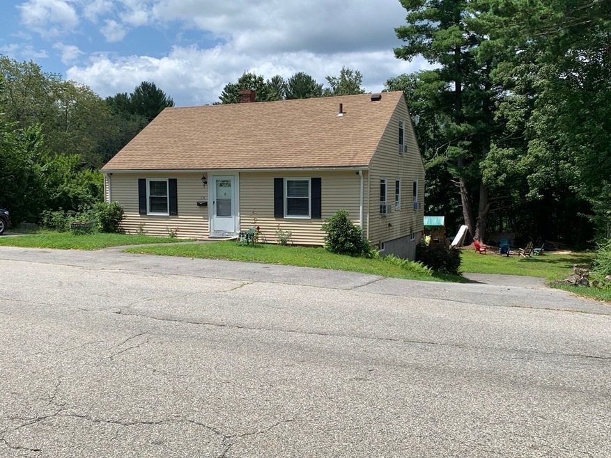 735 Charlton St, Southbridge, MA 01550 - photo 1