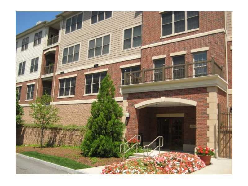 East Side Commons unit 210N, Providence, RI 02906 - photo 1