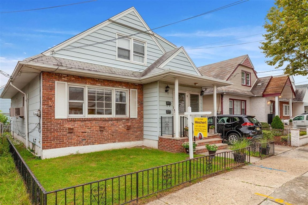 5 Norcroft Rd, Jersey City, NJ 07305 - photo 1