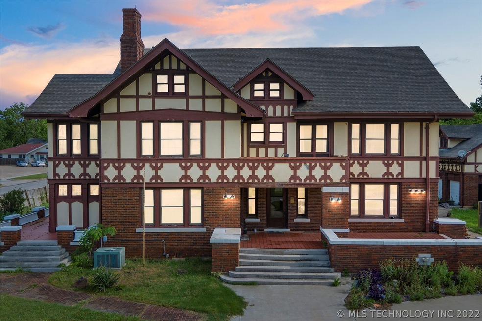 323 W 2nd St, Okmulgee, OK 74447 - photo 1