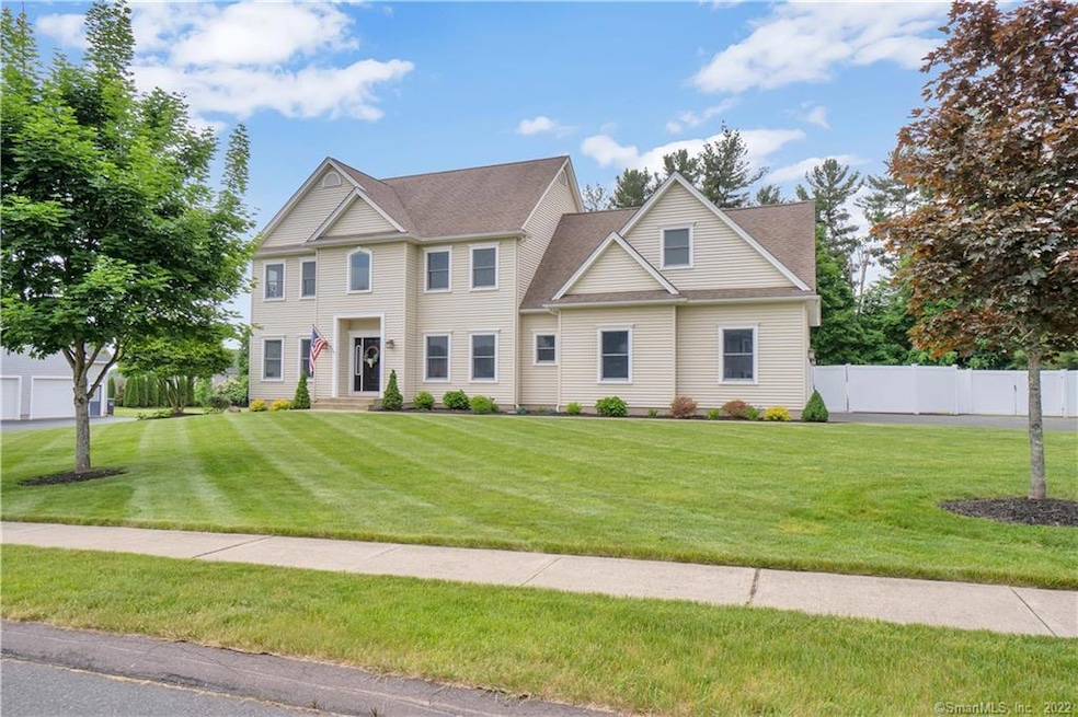 WELCOME HOME TO 1 LAFOUNTAIN ROAD AT SUNSET POINT.