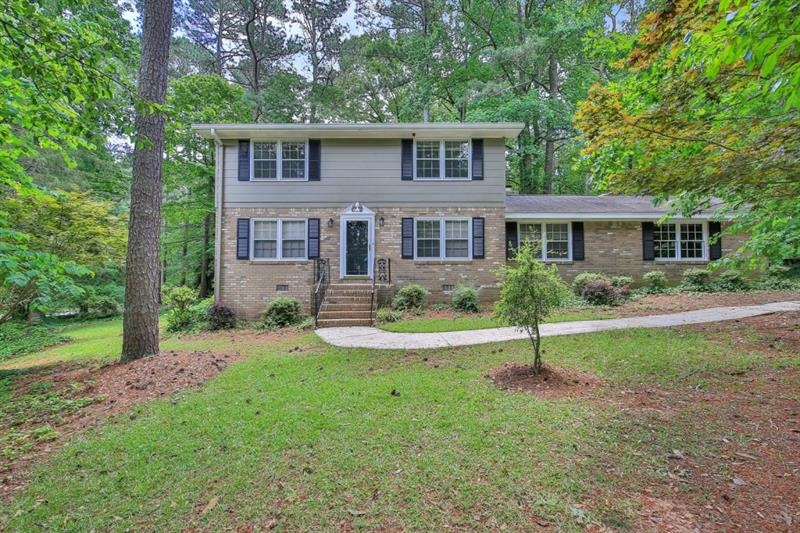 2261 Sussex Ct, Snellville, GA 30078 - photo 1