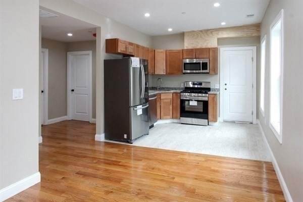 299 Norfolk St unit 2, Dorchester Center, MA 02124 - photo 1