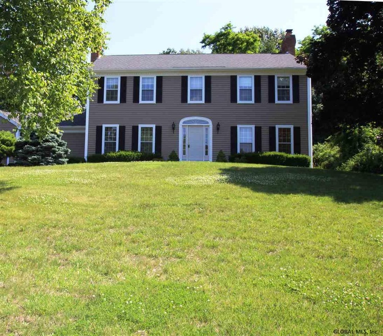 15 Greyledge Dr, Albany, NY 12211 - photo 1