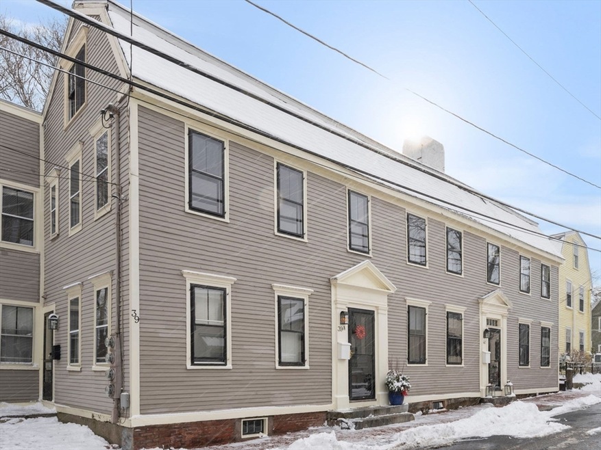 39 1/2 Boardman St unit 39, Newburyport, MA 01950 - photo 1