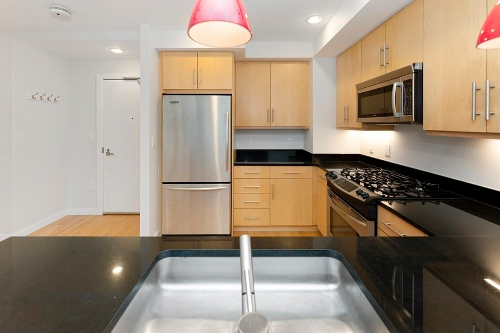 Folio Boston unit 606, Boston, MA 02110 - photo 1