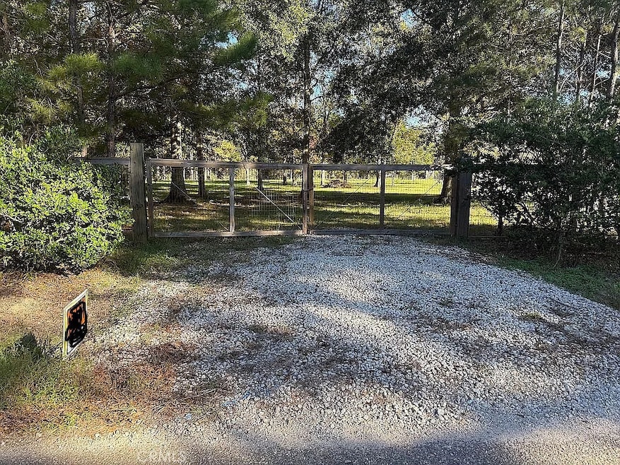 26430 Clyde Blount Rd, Outside Area (Outside Ca), LA 70754 - photo 1