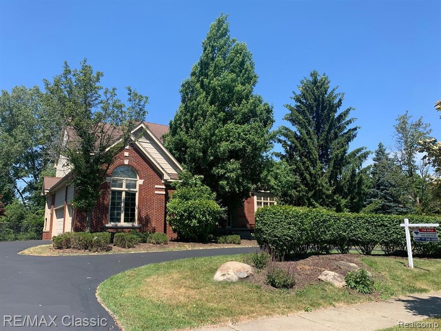 6726 Carlyle Crossing